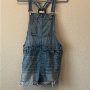 Madewell overalls!